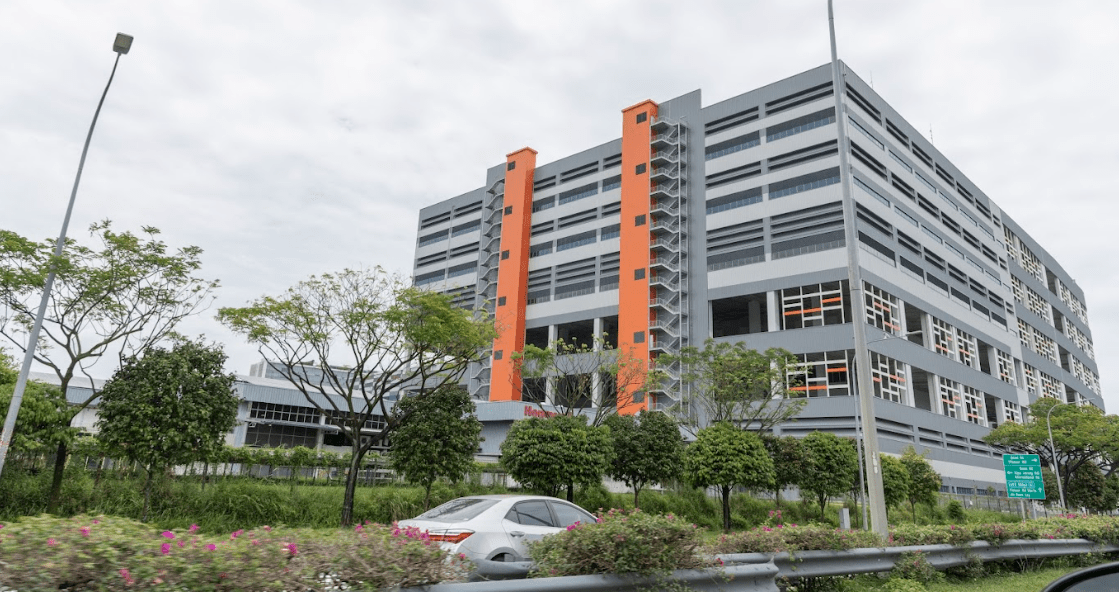 Pokka Benoi Crecent  Warehouse